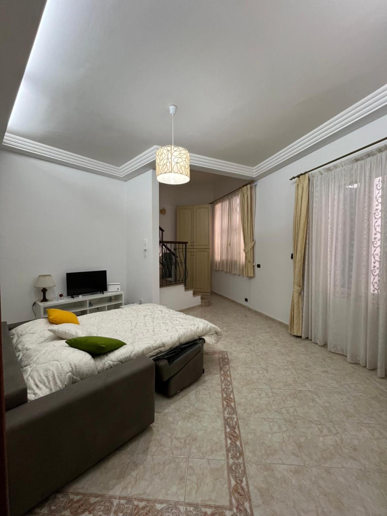 Barbi's House Bed & Breakfast